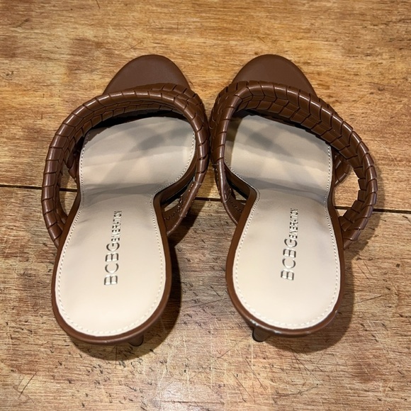 NWOT BCBGeneration Women’s Jendi Heeled Woven Sandal in Cocoa - Picture 6 of 7